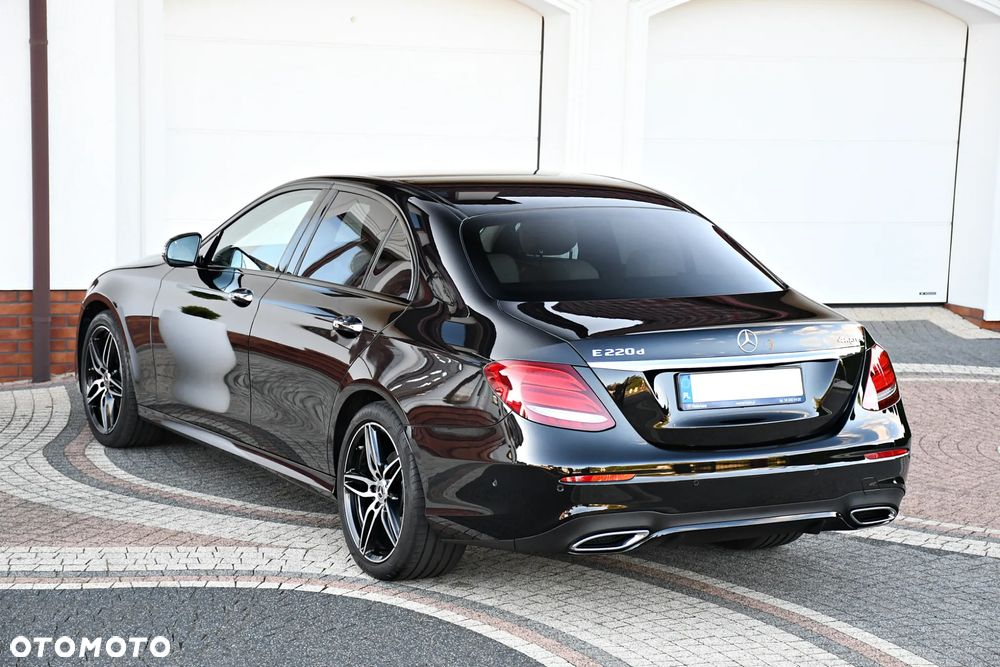 Mercedes-Benz Klasa E 220 d 4-Matic Business Edition 9G-TRONIC - 17
