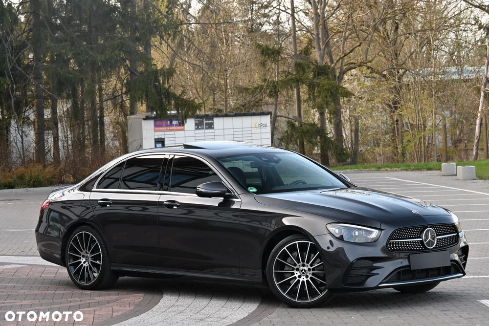 Mercedes-Benz Klasa E 220 d 9G-TRONIC AMG Line - 4