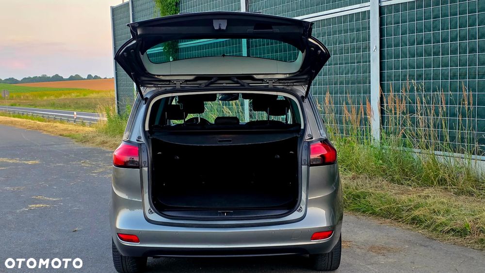 Opel Zafira - 11
