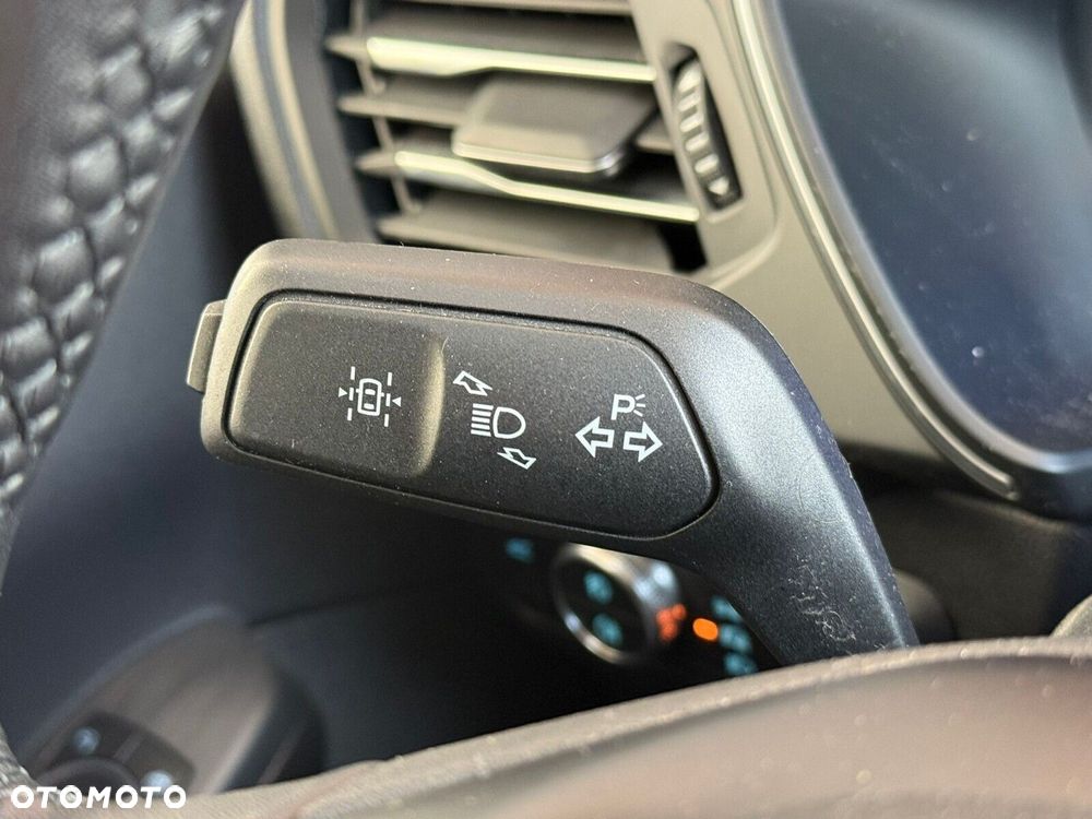 Ford Kuga - 19