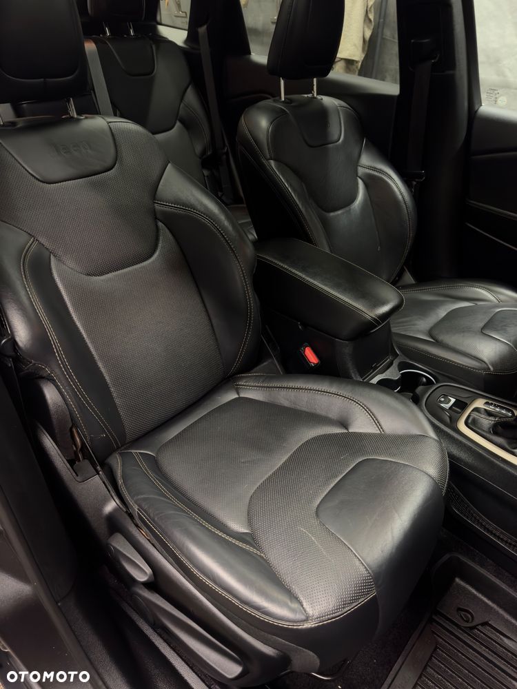 Jeep Cherokee 3.2 V6 Pentastar Active Drive I Automatik Limited - 17