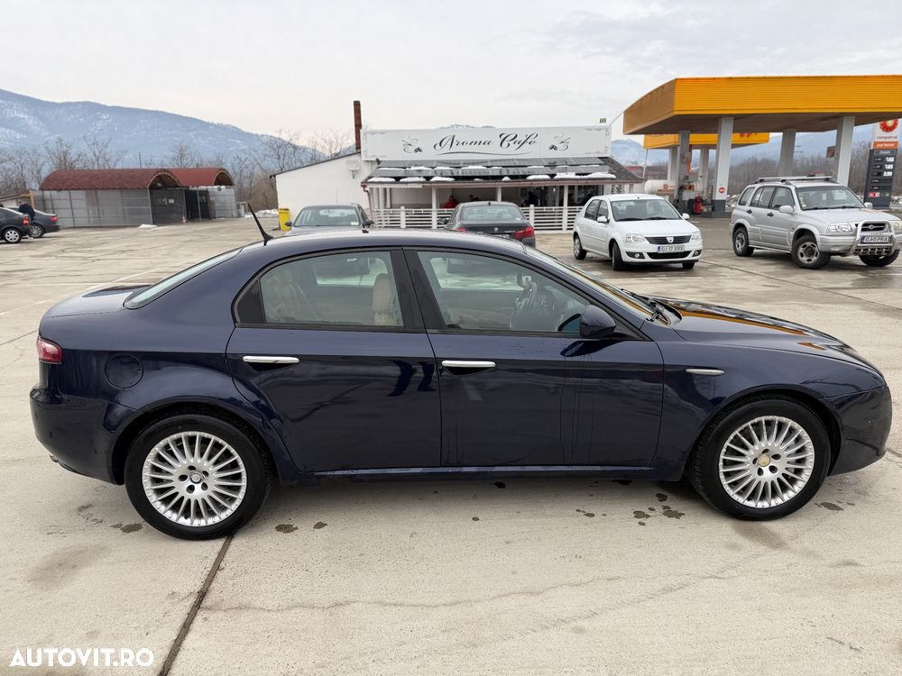 Alfa Romeo 159 2.4 Multijet Distinctive - 10