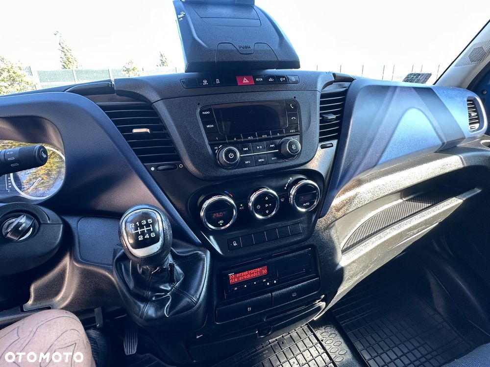 Iveco 35S18 - 18