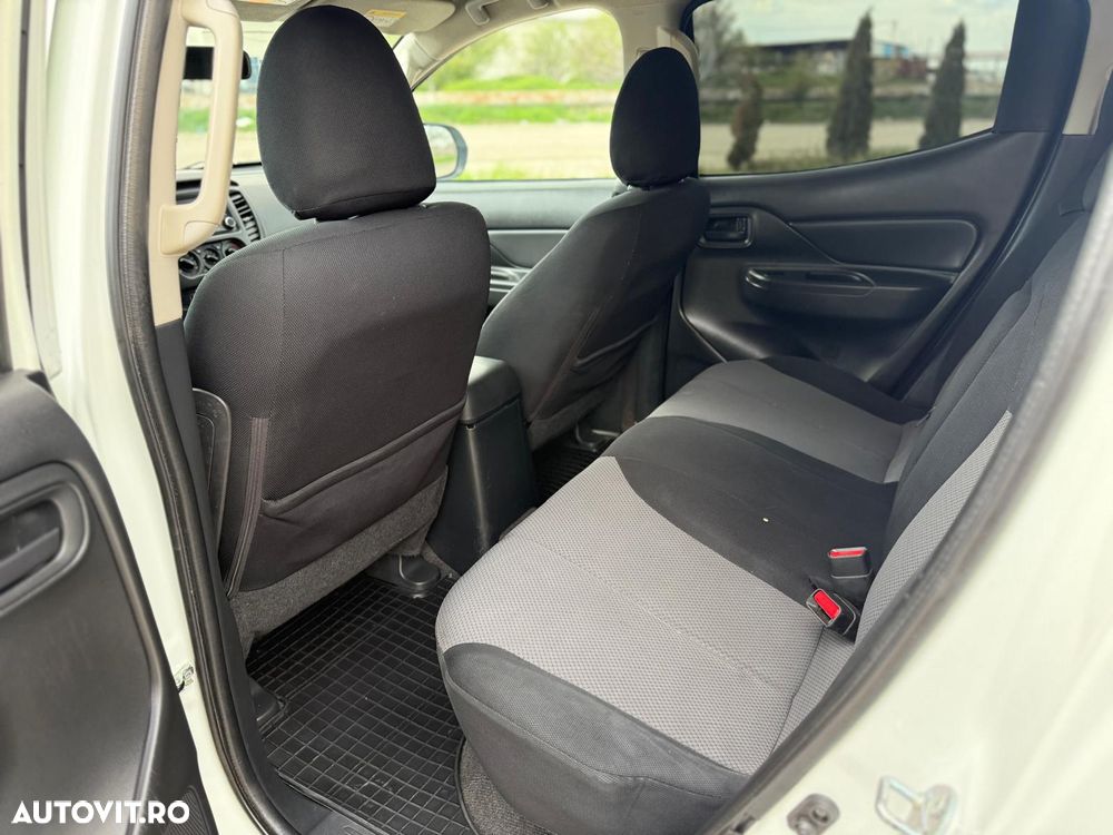 Mitsubishi L200 Double Cab 2.2 DI-D M/T Instyle - 8