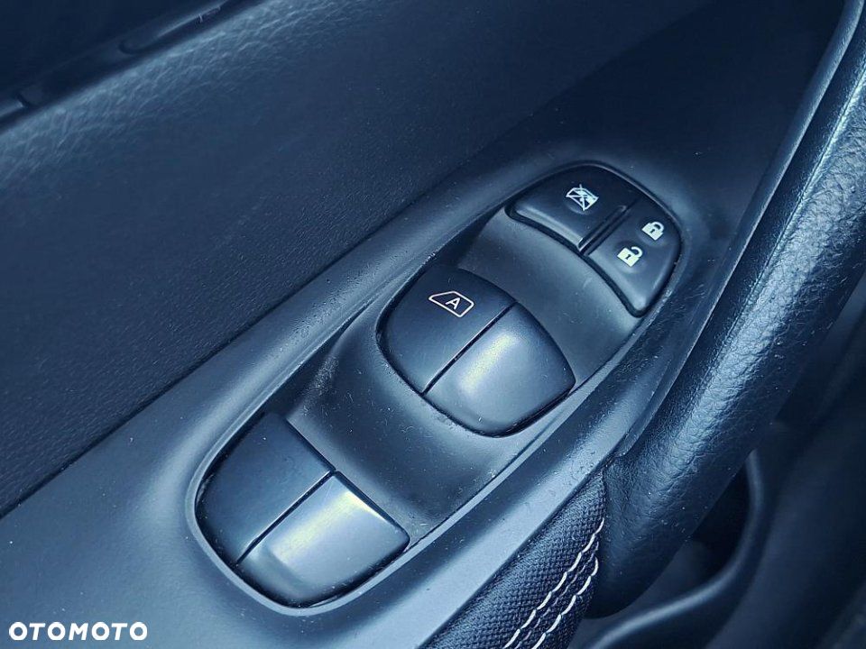 Nissan Qashqai - 22