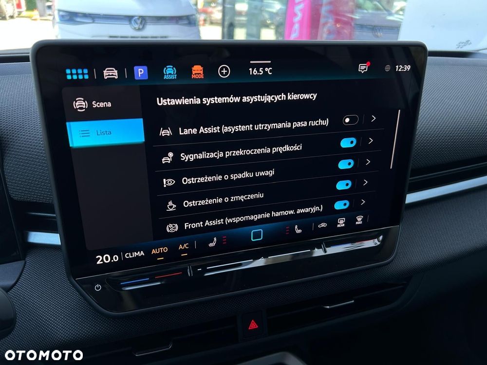 Volkswagen T-Roc - 19