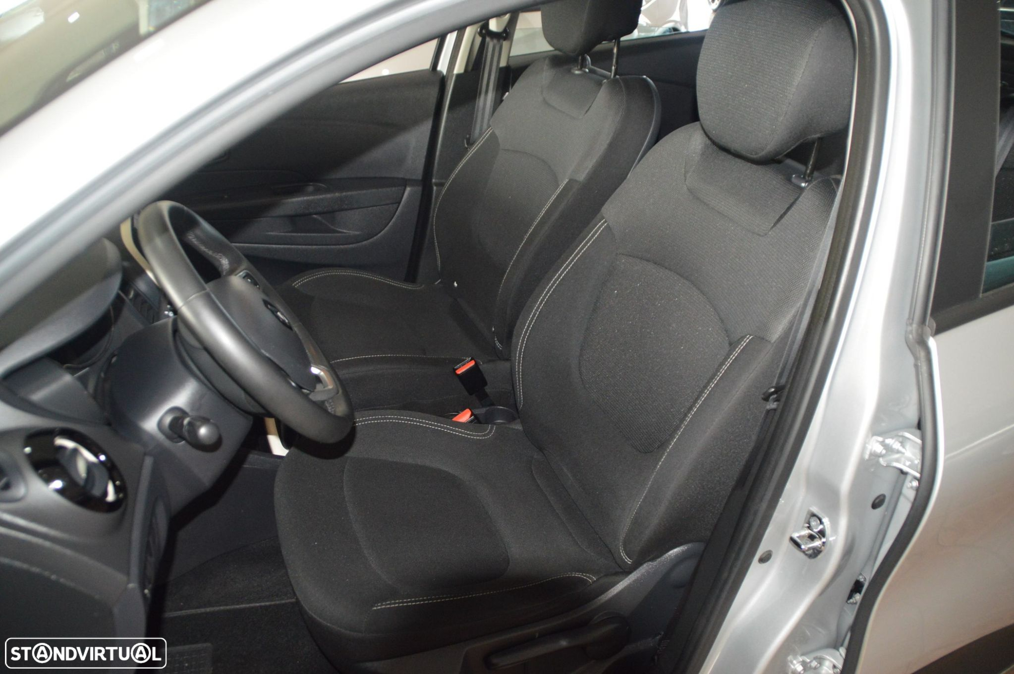 Renault Captur 1.3 TCe Exclusive - 22