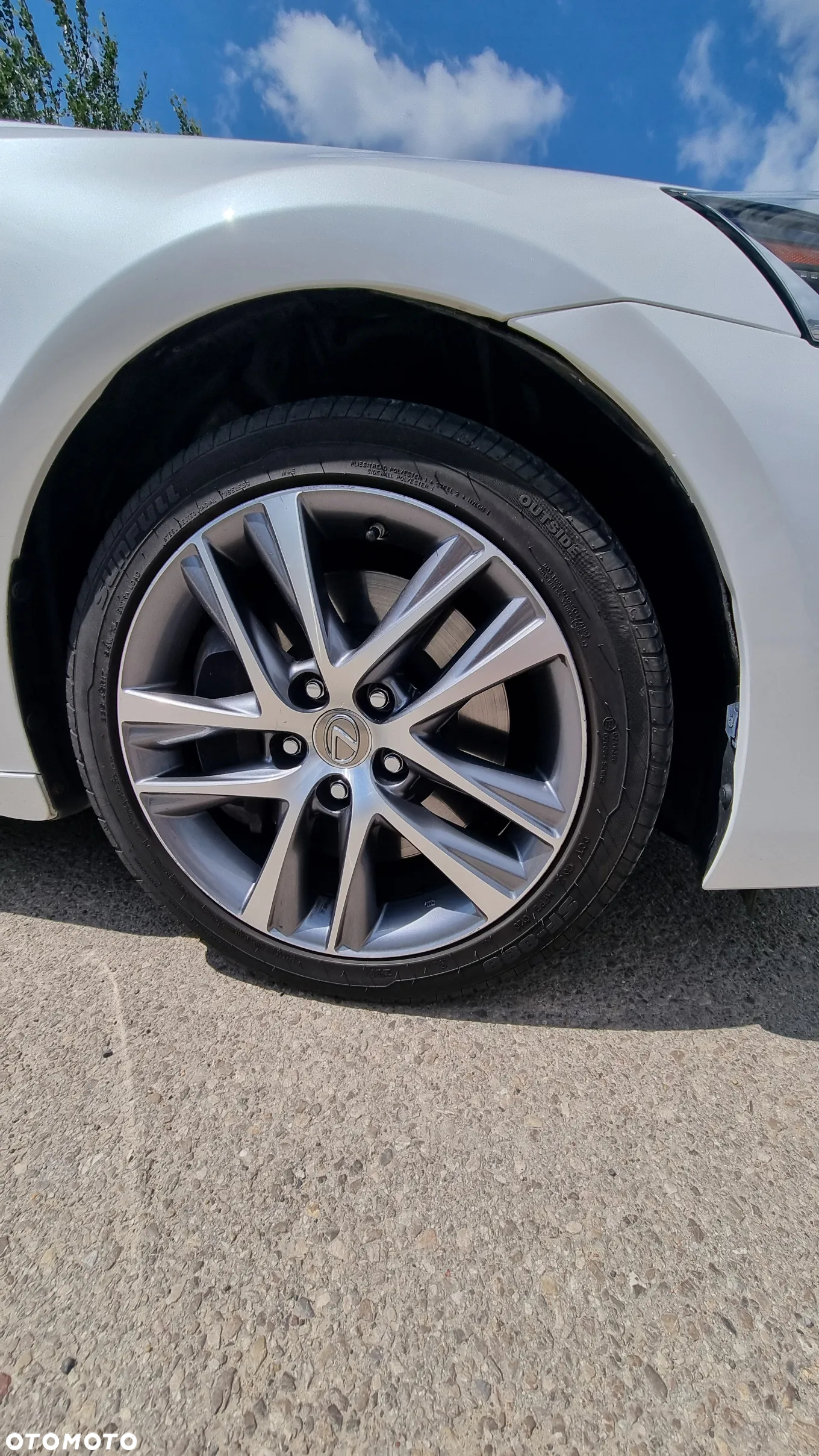 Lexus IS 200t / 300 Elegance - 11
