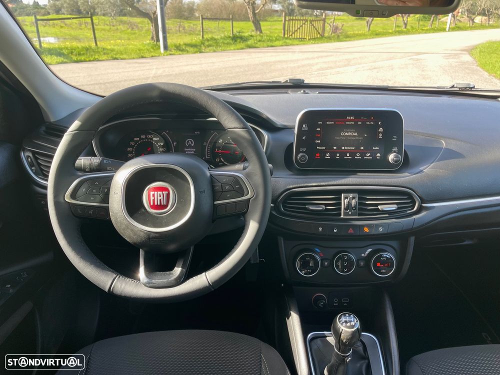 Fiat Tipo Station Wagon 1.3 M-Jet Lounge - 16