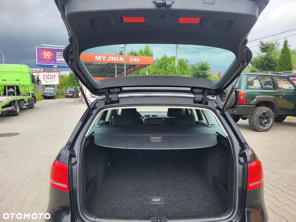 Volkswagen Passat 1.6 TDI Perfectline - 8