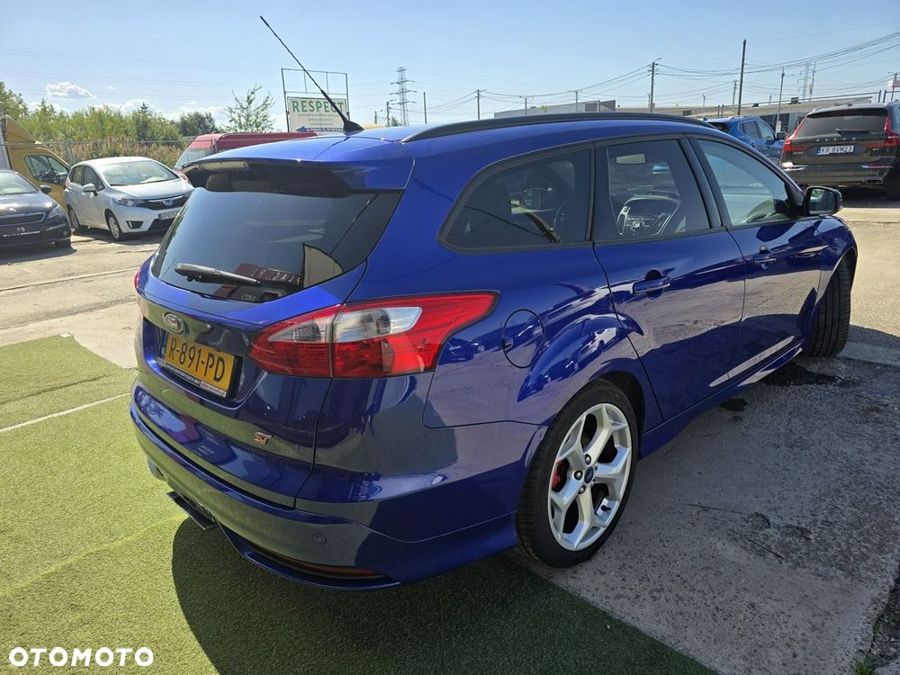 Ford Focus - 5