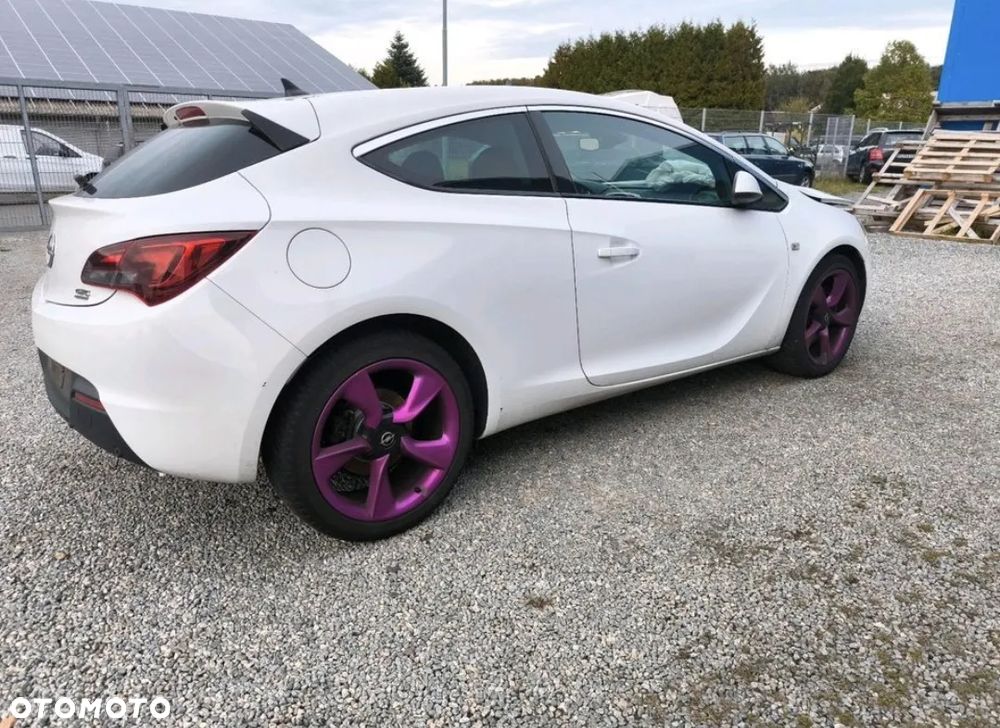 Opel Astra GTC 1.7 CDTI DPF ecoFLEX Start/Stop Innovation - 9