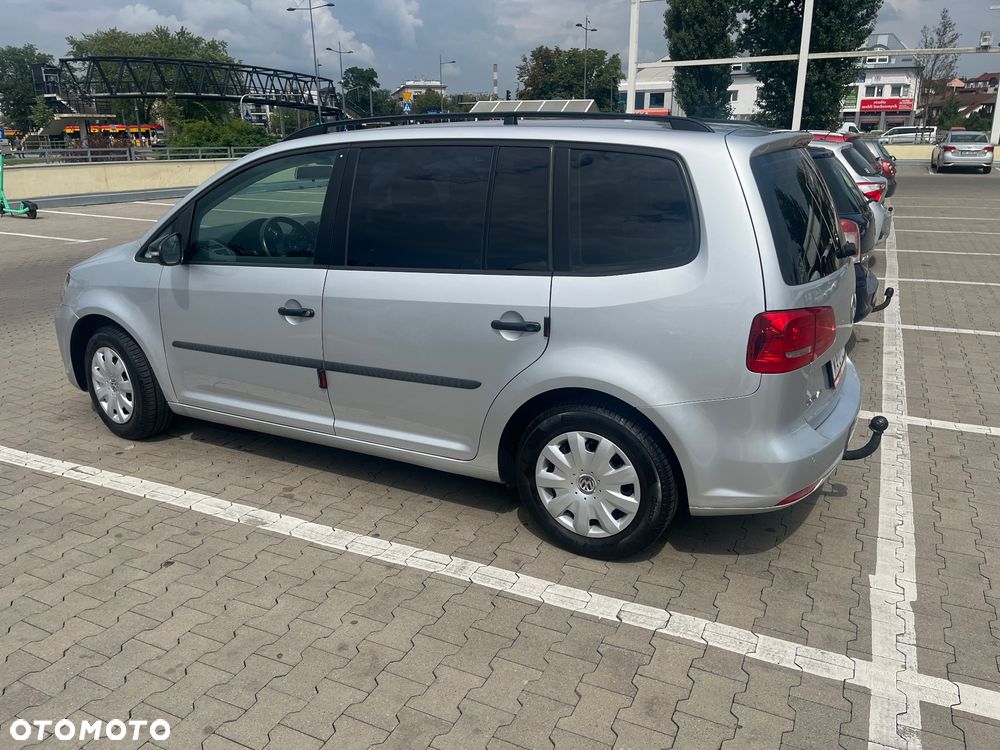 Volkswagen Touran - 6