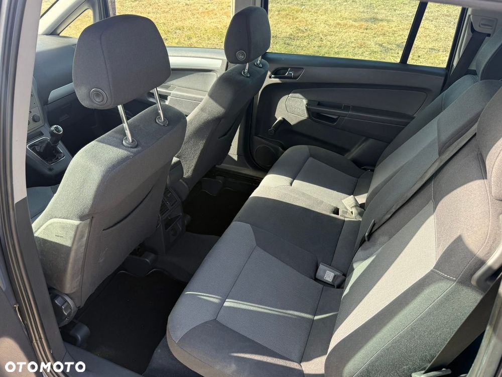 Opel Zafira 1.6 - 14