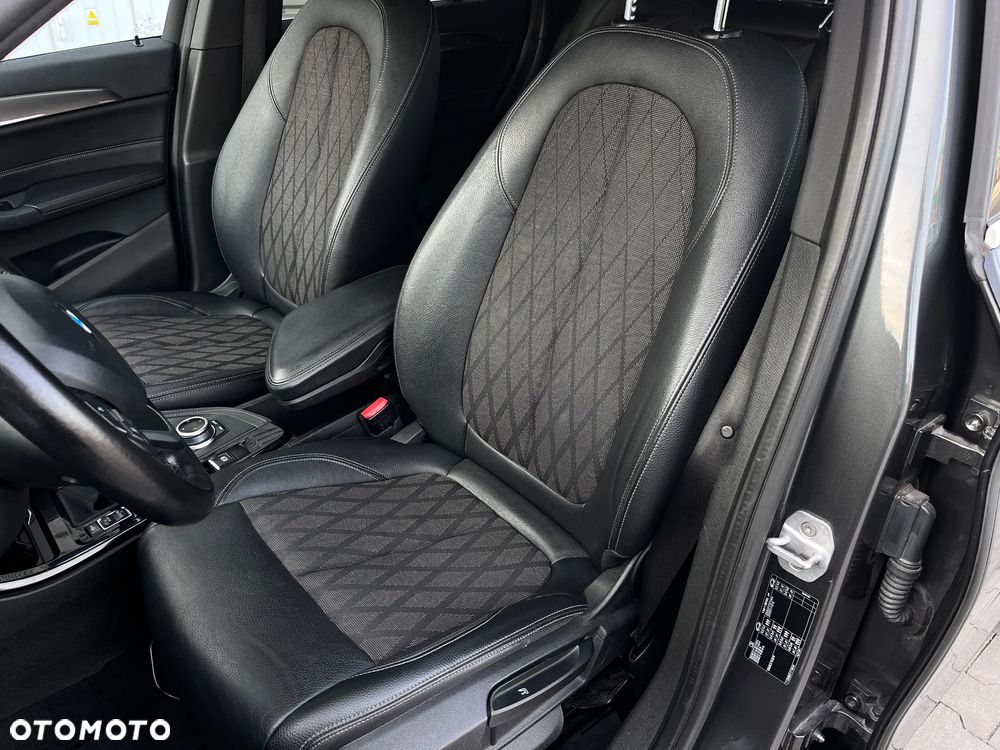 BMW X1 sDrive18d sport - 13