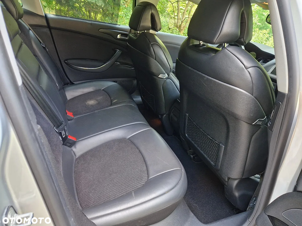 Citroën C5 2.0i 16V Exclusive Equilibre Navi - 8