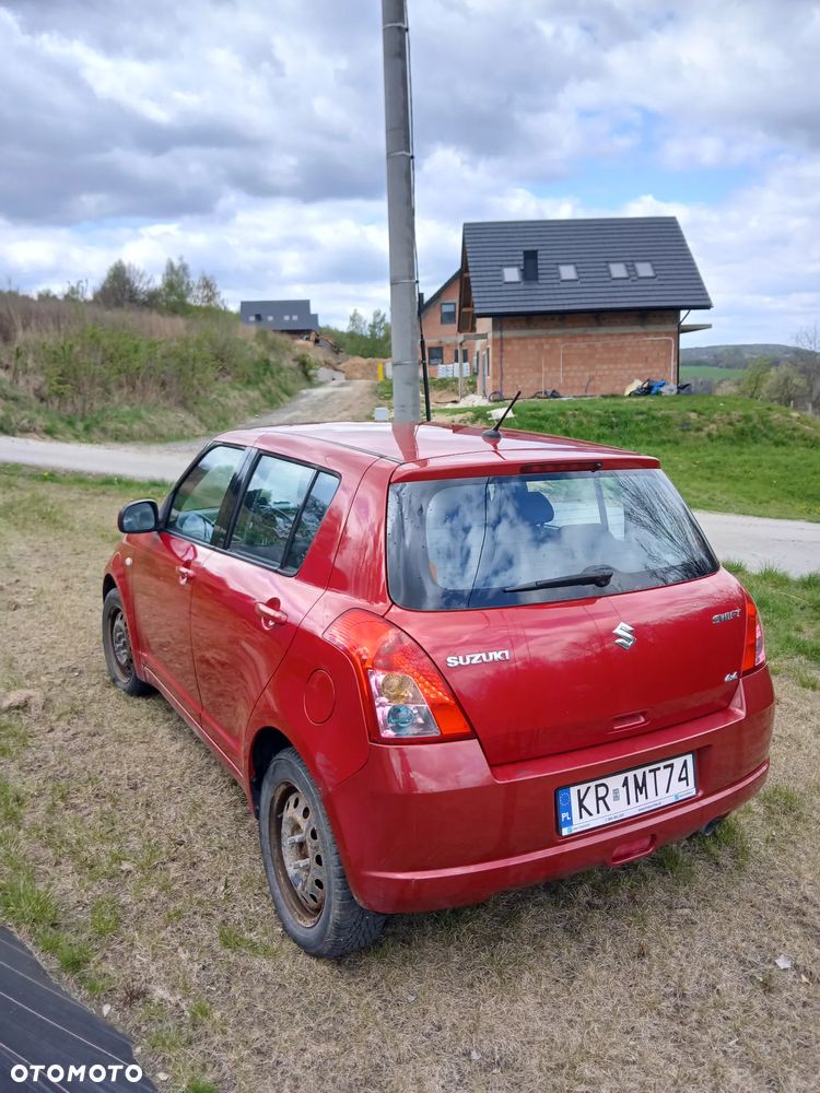 Suzuki Swift 1.3 4x4 Comfort - 5