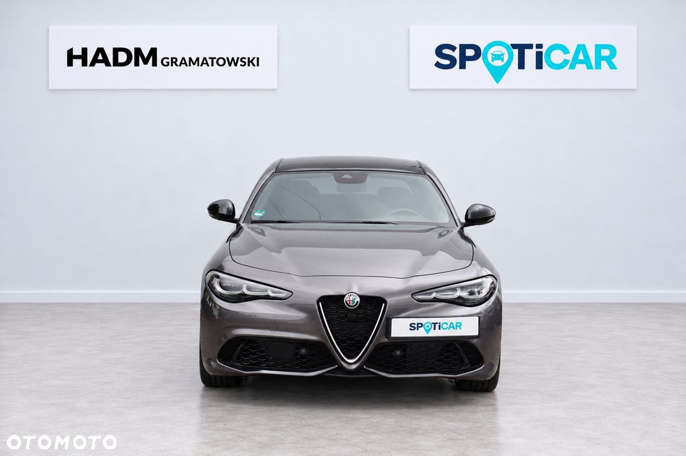 Alfa Romeo Giulia 2023 photo 3