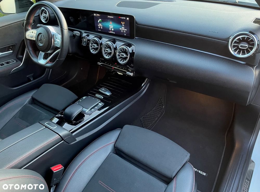 Mercedes-Benz Klasa A 250 7G-DCT AMG Line - 7