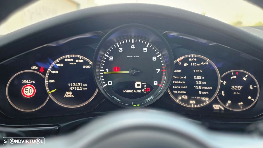 Porsche Panamera Sport Turismo 4 E-Hybrid Platinum Edition - 20