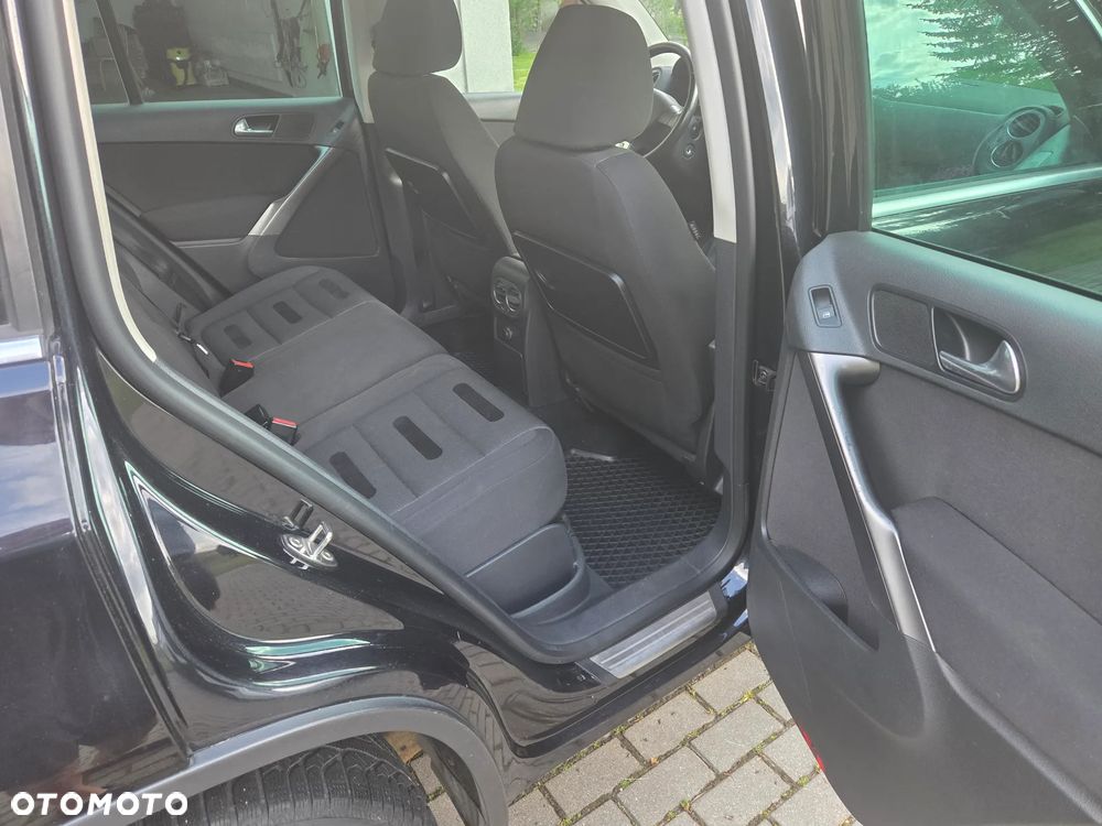 Volkswagen Tiguan - 24