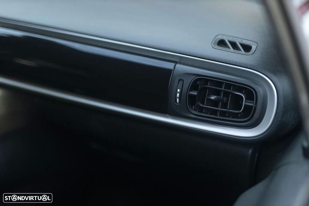 Citroën C3 1.2 PureTech Feel — fotografia 11
