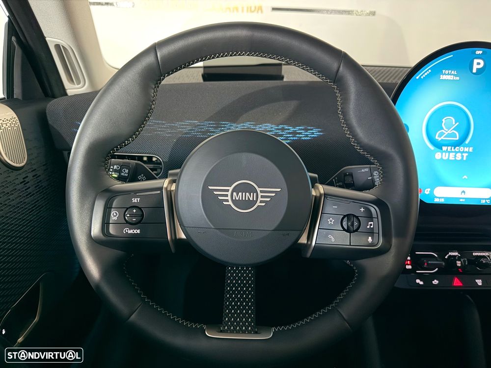 MINI 3 Portas Cooper E Favoured L - 18