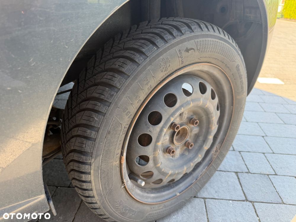 Peugeot 107 - 8