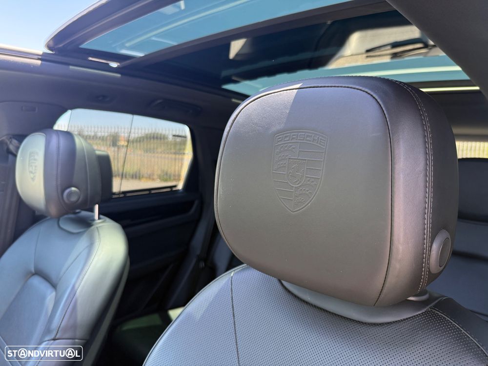 Porsche Cayenne E-Hybrid - 39