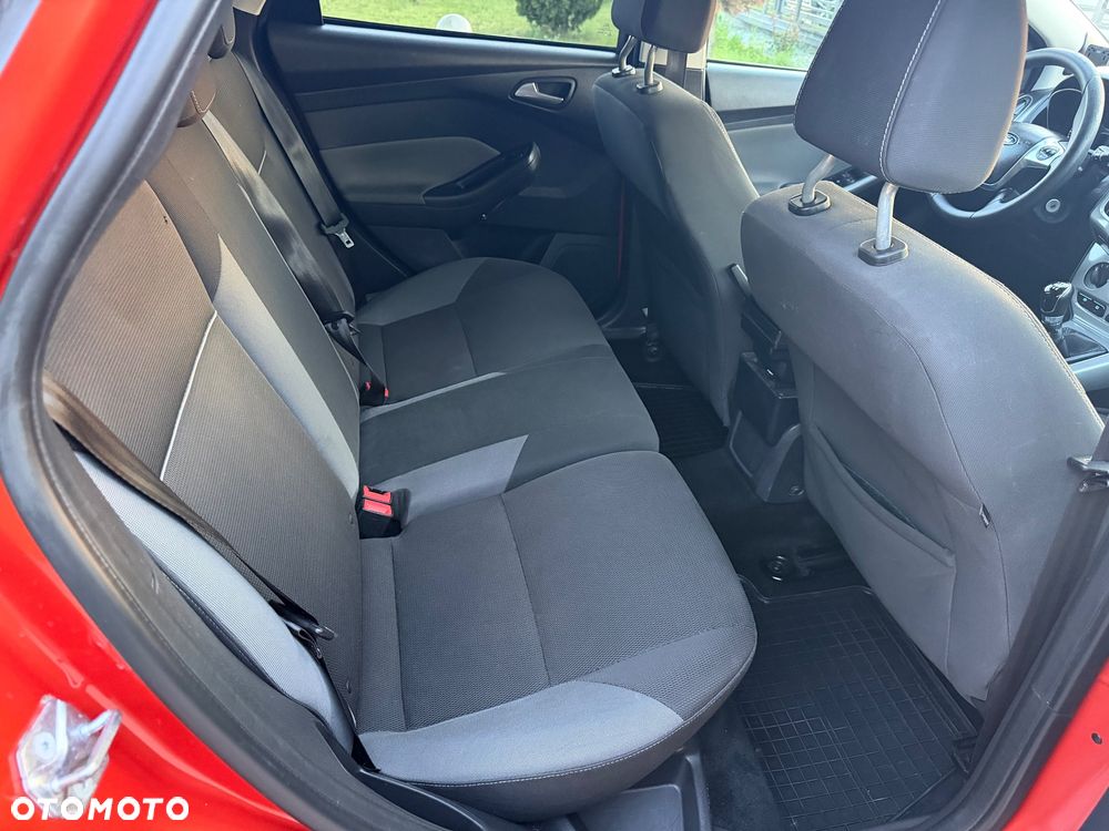 Ford Focus 1.6 Edition - 17