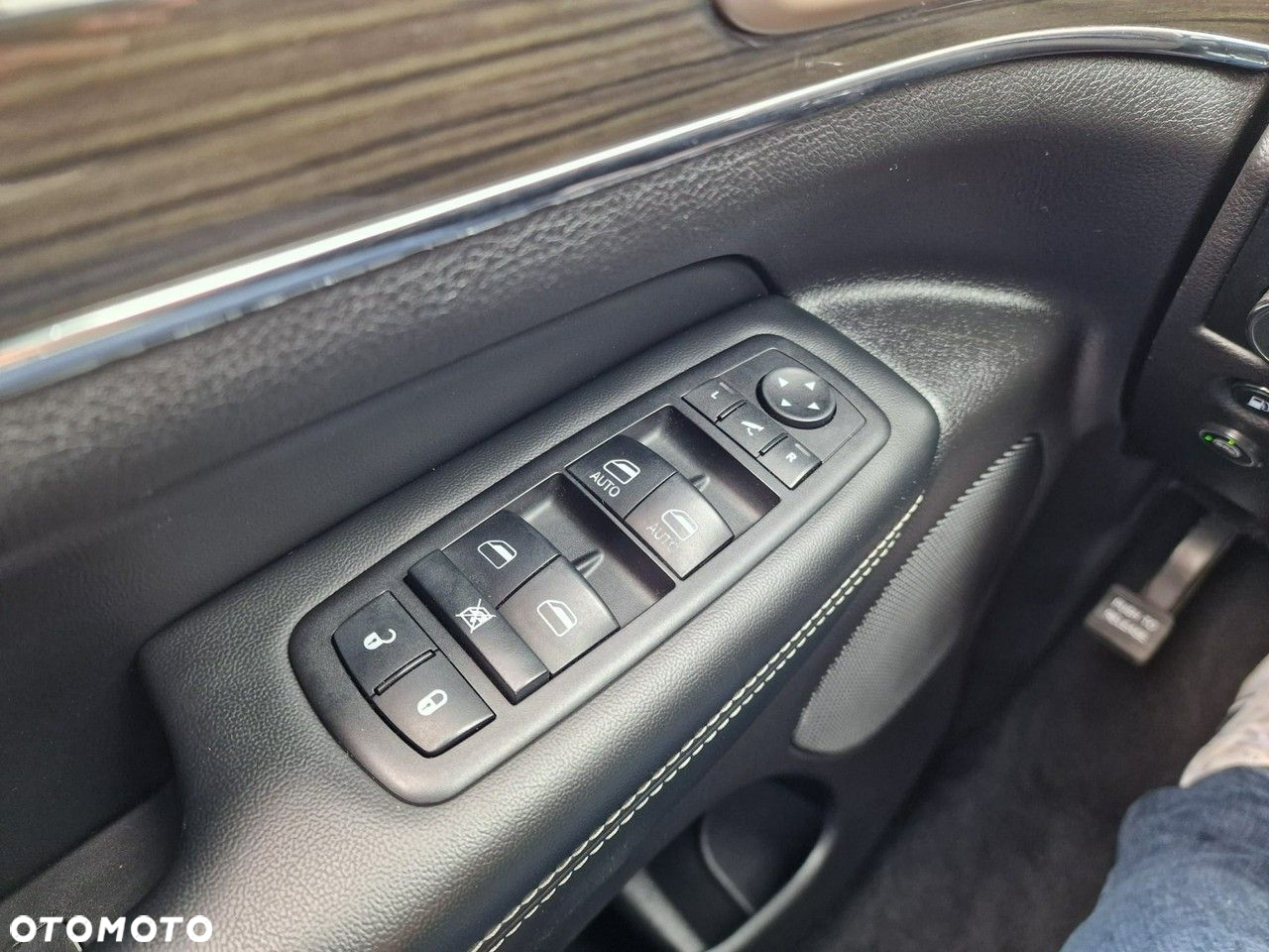 Jeep Grand Cherokee 3.6 V6 Overland - 14