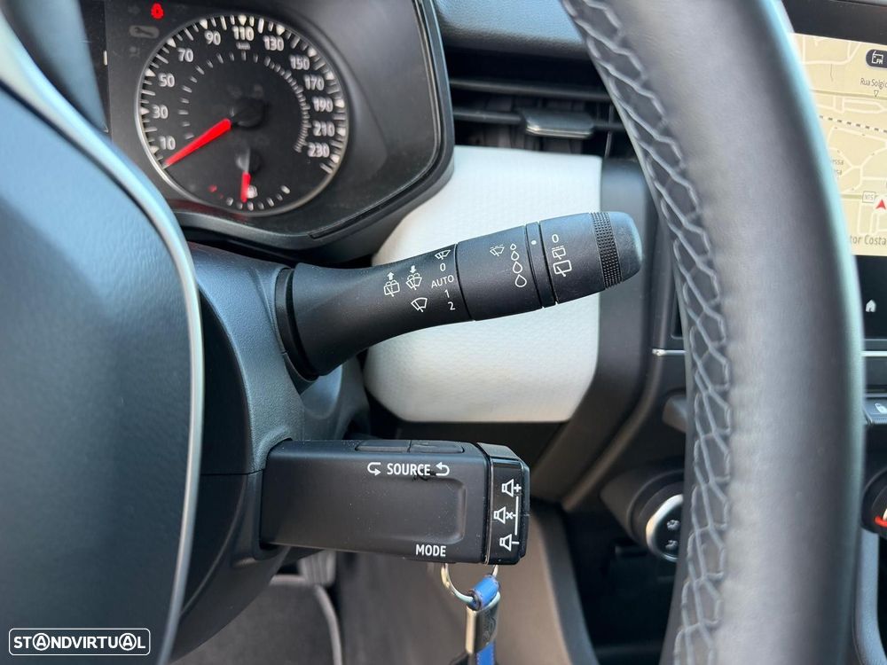 Renault Clio 1.0 TCe Evolution Bi-Fuel - 23