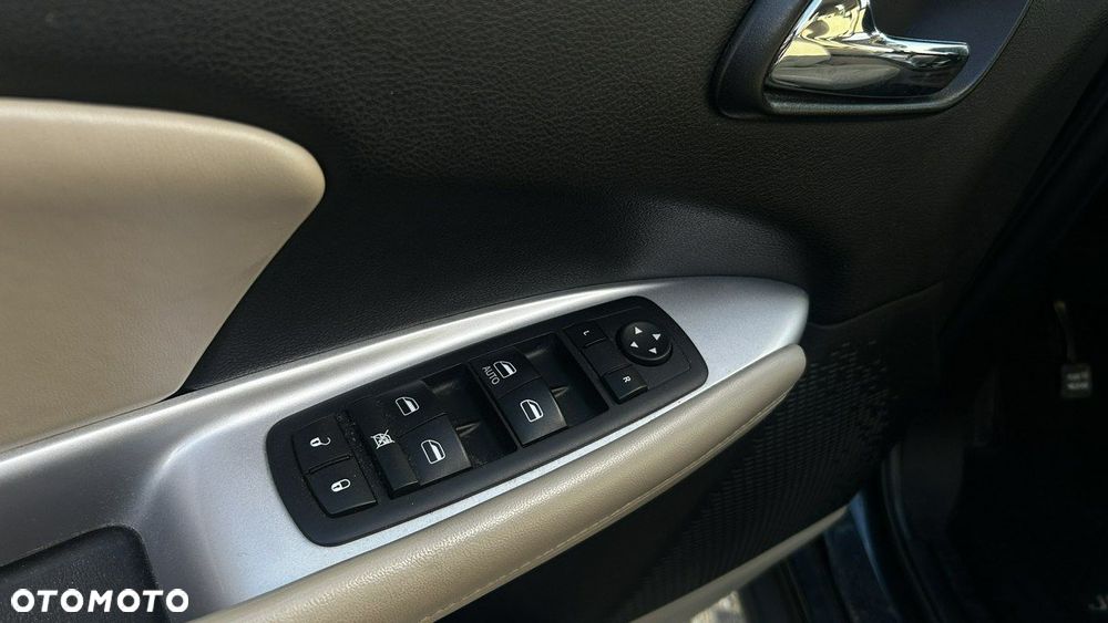 Dodge Journey - 10
