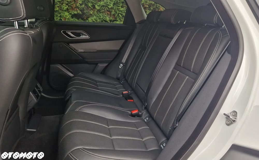 Land Rover Range Rover Velar P400e - 24