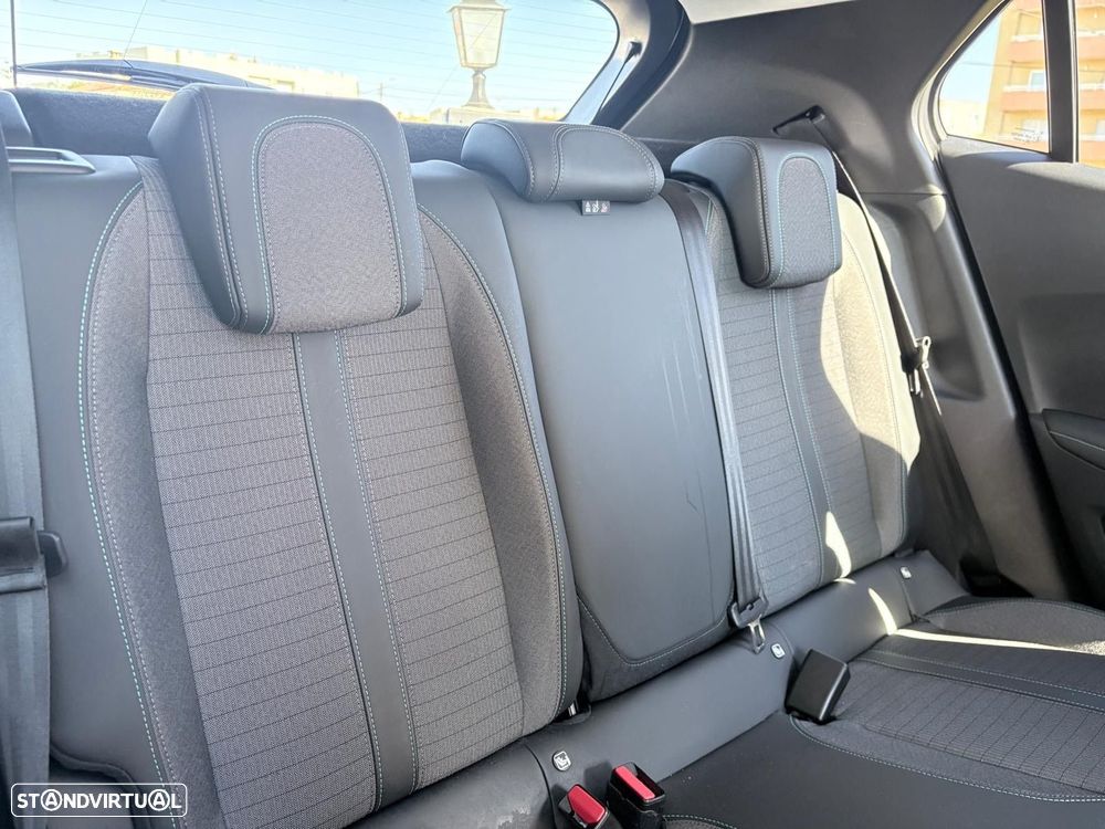 Peugeot 2008 1.2 PureTech Allure - 26