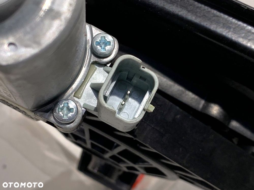 PODNOŚNIK SZYBY PRAWY PRZÓD  NISSAN PULSAR liftback (C13) 2012 - 2022 1.5 dCi 81 kW [110 KM] olej - 4