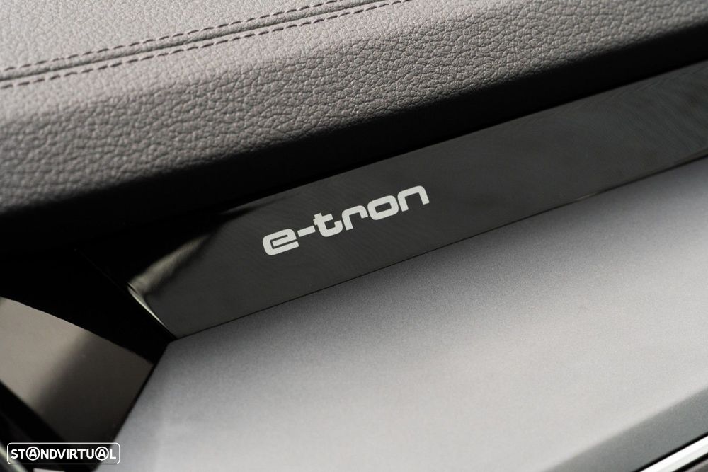 Audi Q8 e-Tron Sportback 55 quattro Advanced - 26