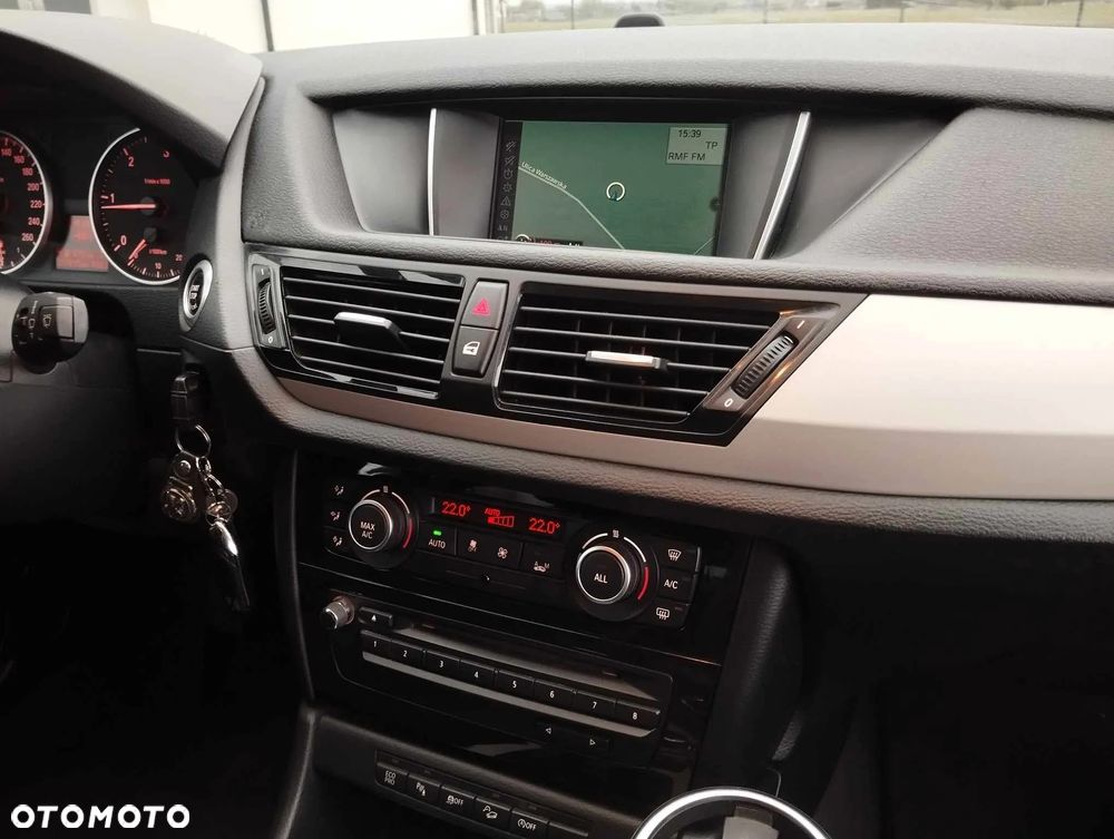 BMW X1 xDrive18d - 22