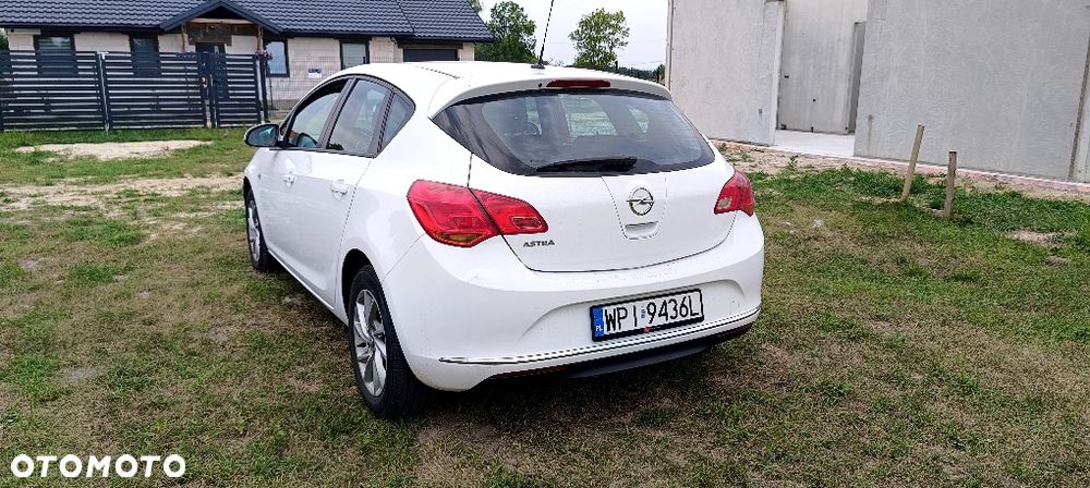 Opel Astra - 4