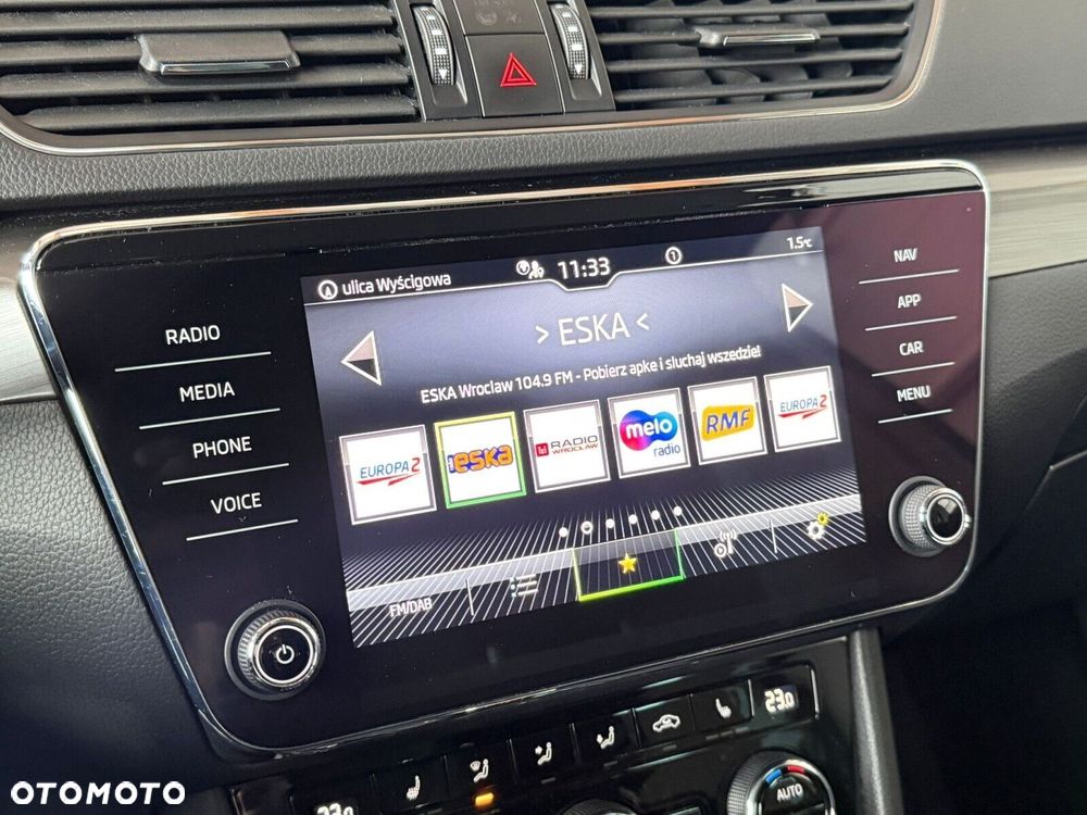 Skoda Superb 2.0 TDI SCR Style DSG - 22