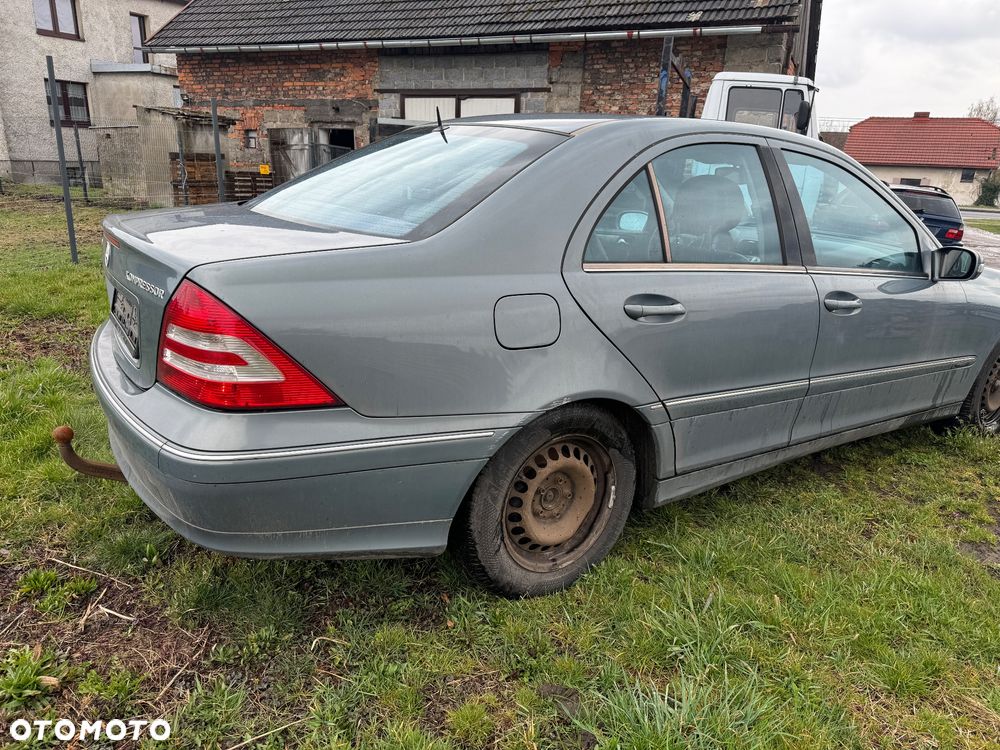 Mercedes-Benz Klasa C 200 Kompressor Elegance Sport Edition - 6