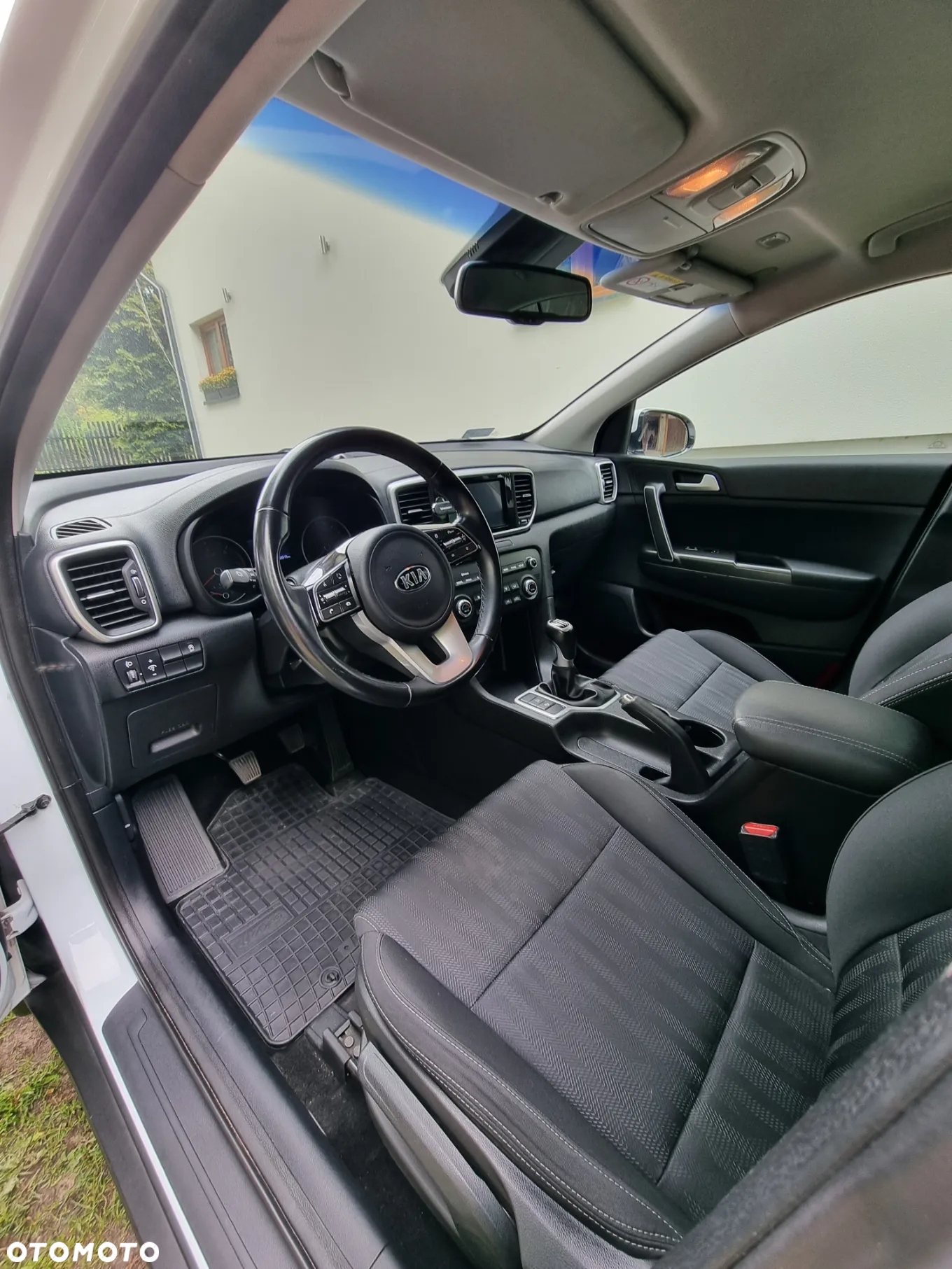 Kia Sportage - 16
