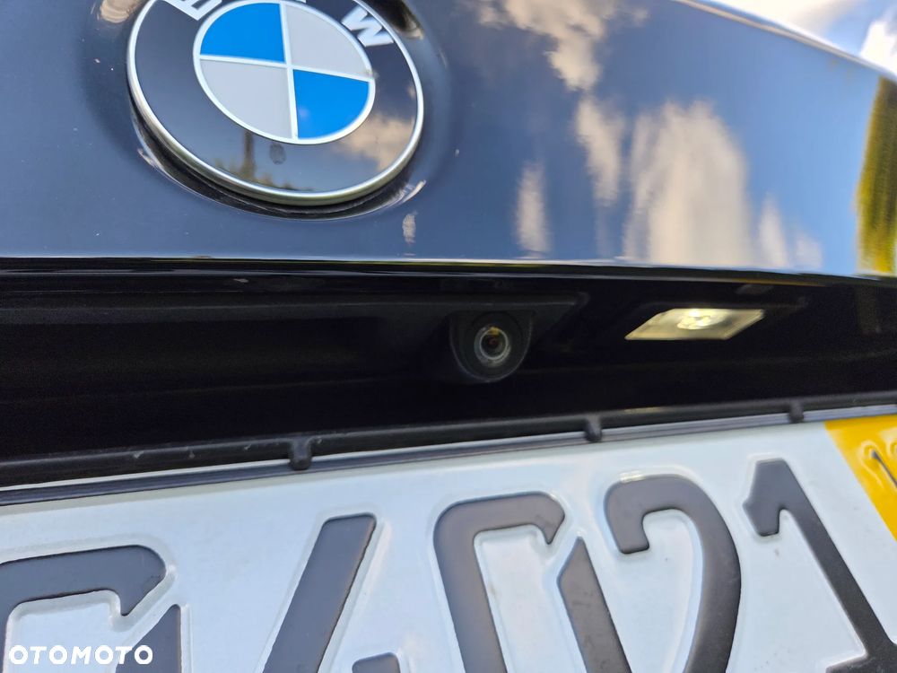 BMW Seria 3 320d Edition M Sport Shadow - 25