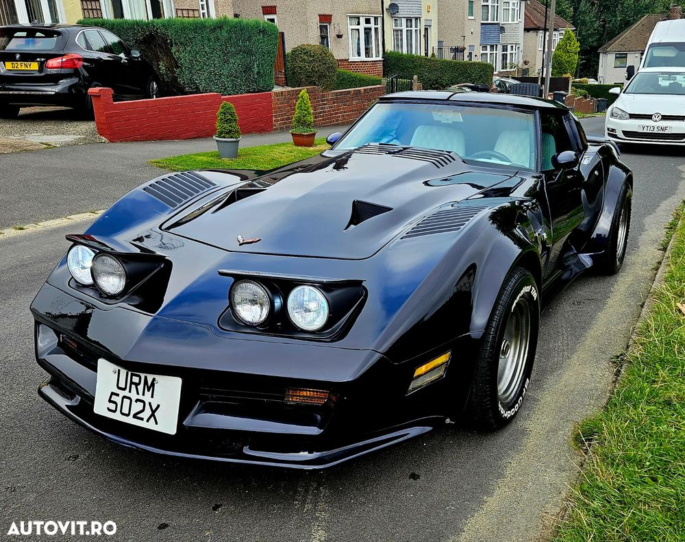 Chevrolet Corvette - 5