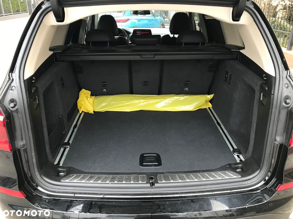 BMW X3 xDrive20d - 8