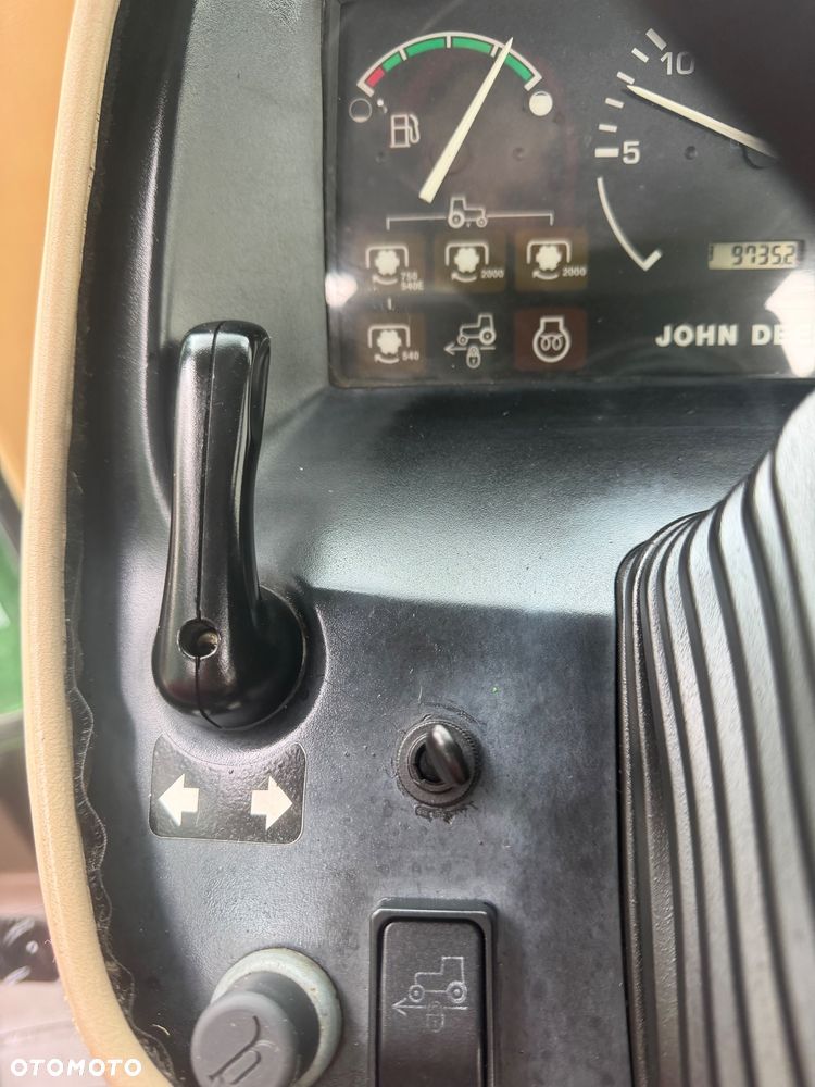 John Deere 4700 - 15