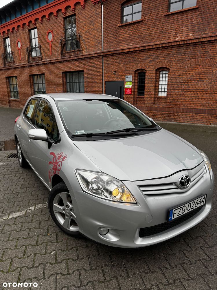Toyota Auris - 5