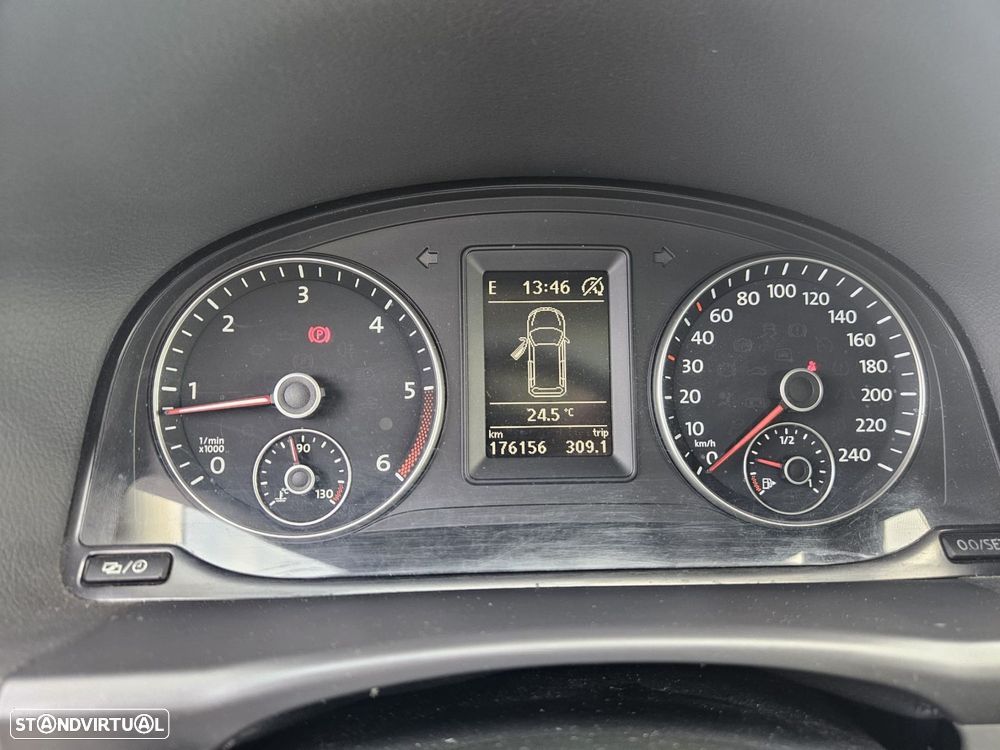 VW Touran 1.6 TDI Blue.Trendline 7L - 28