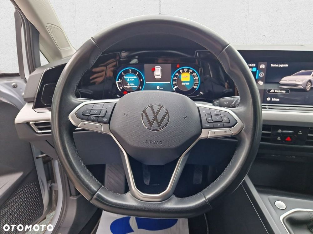 Volkswagen Golf - 16