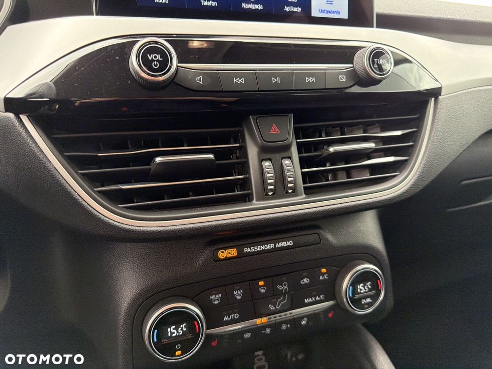 Ford Kuga - 25